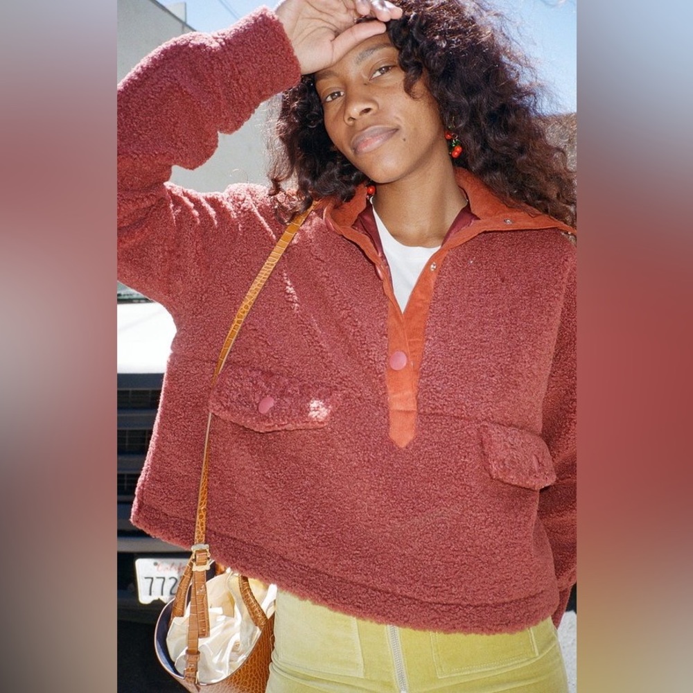 House of Sunny Teddy Pullover